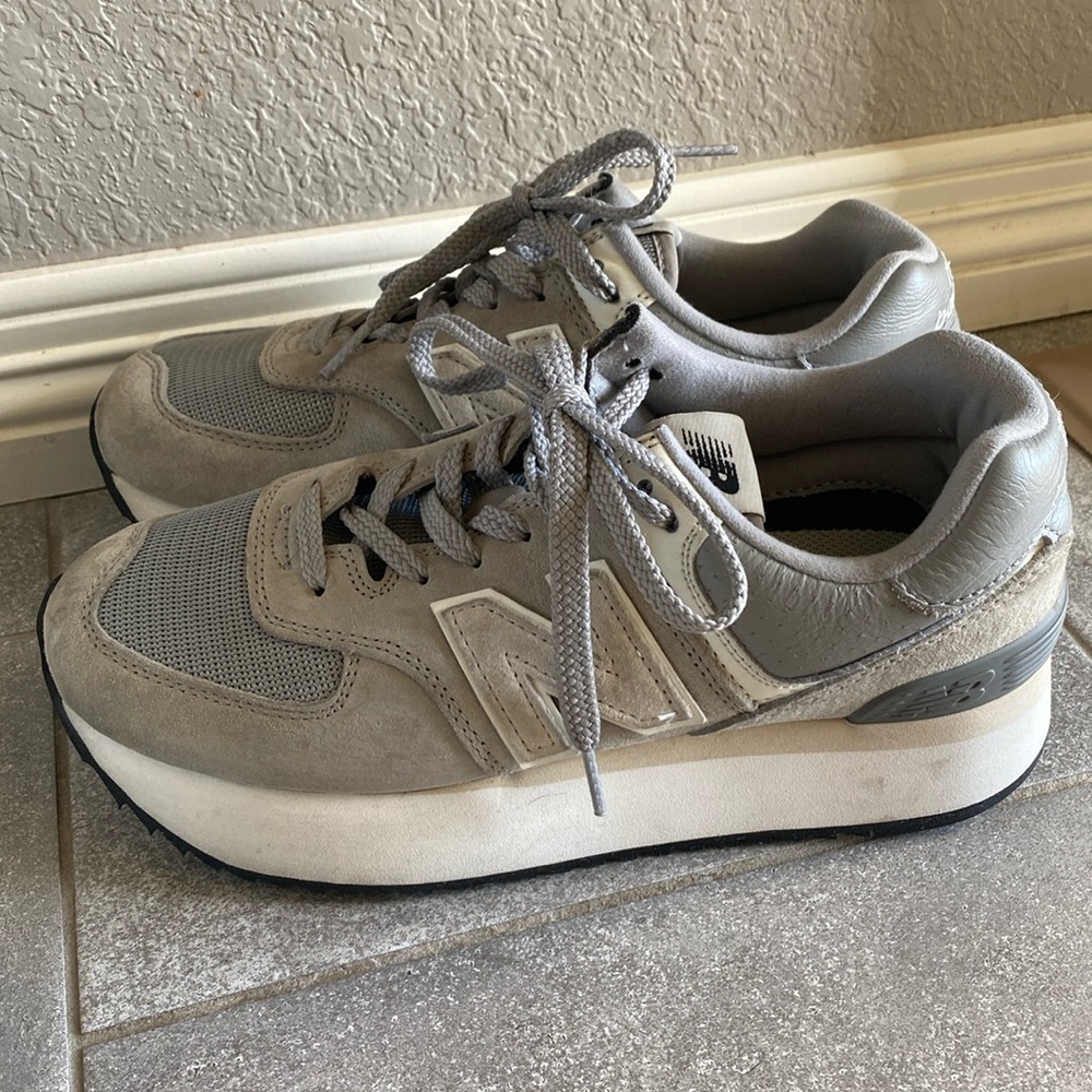 New Balance Women’s Platform 574 Sneaker